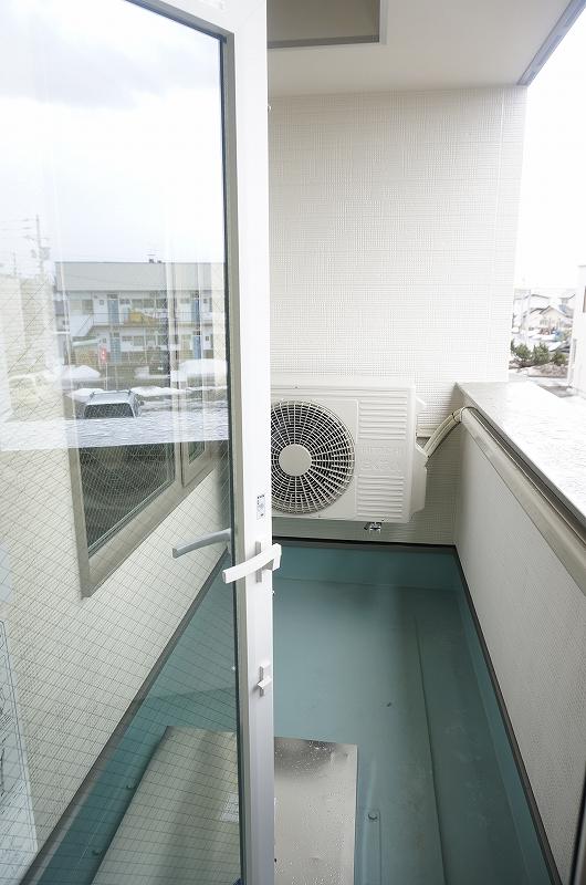 バルコニー　バルコニー