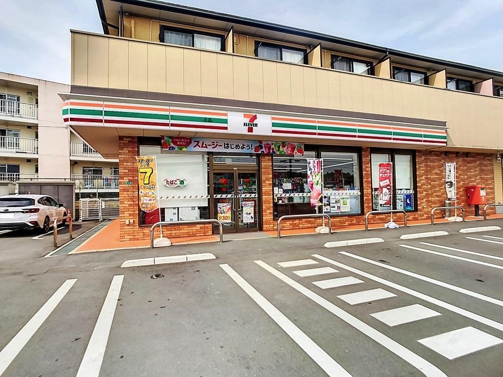 コンビニ　セブンイレブン山口小郡上郷店（コンビニ）まで117m