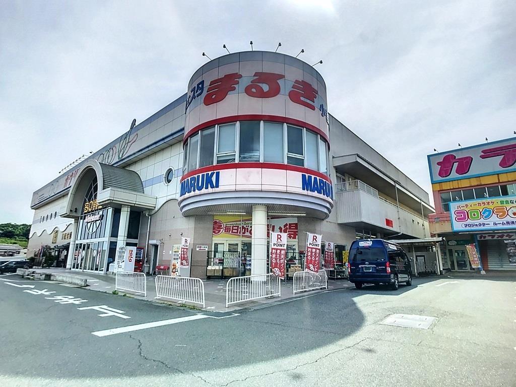 スーパー　ウェスタまるき小郡店（スーパー）まで753m