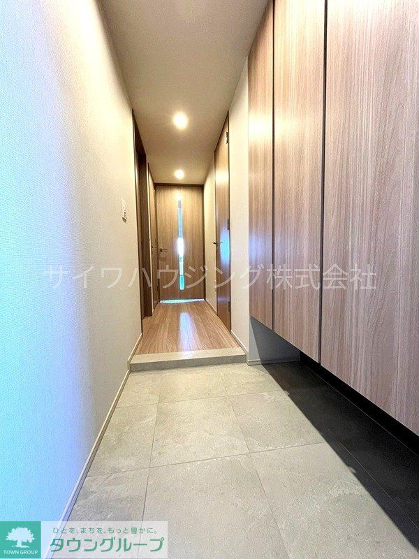 玄関　エントランス