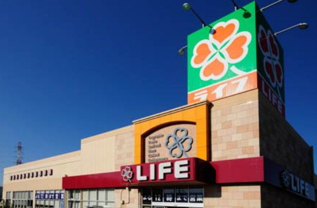 スーパー　ライフ 扇大橋駅前店（スーパー）まで594m