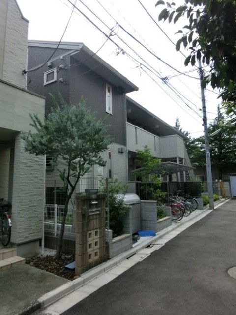 建物外観　★軽量鉄骨造です★