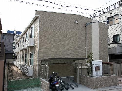 レオパレス鶴羽の外観写真