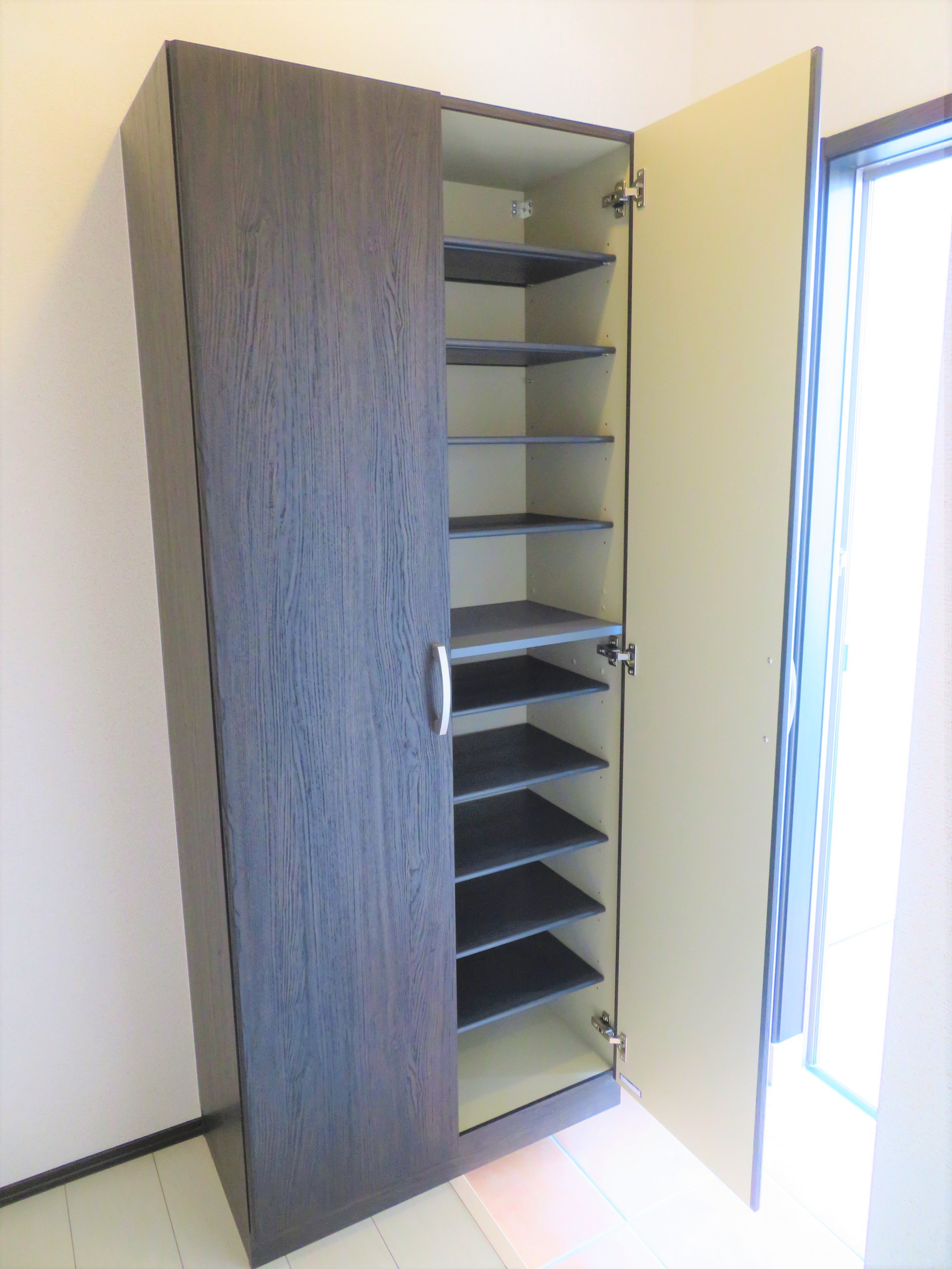 玄関　シューズボックス付き玄関です！