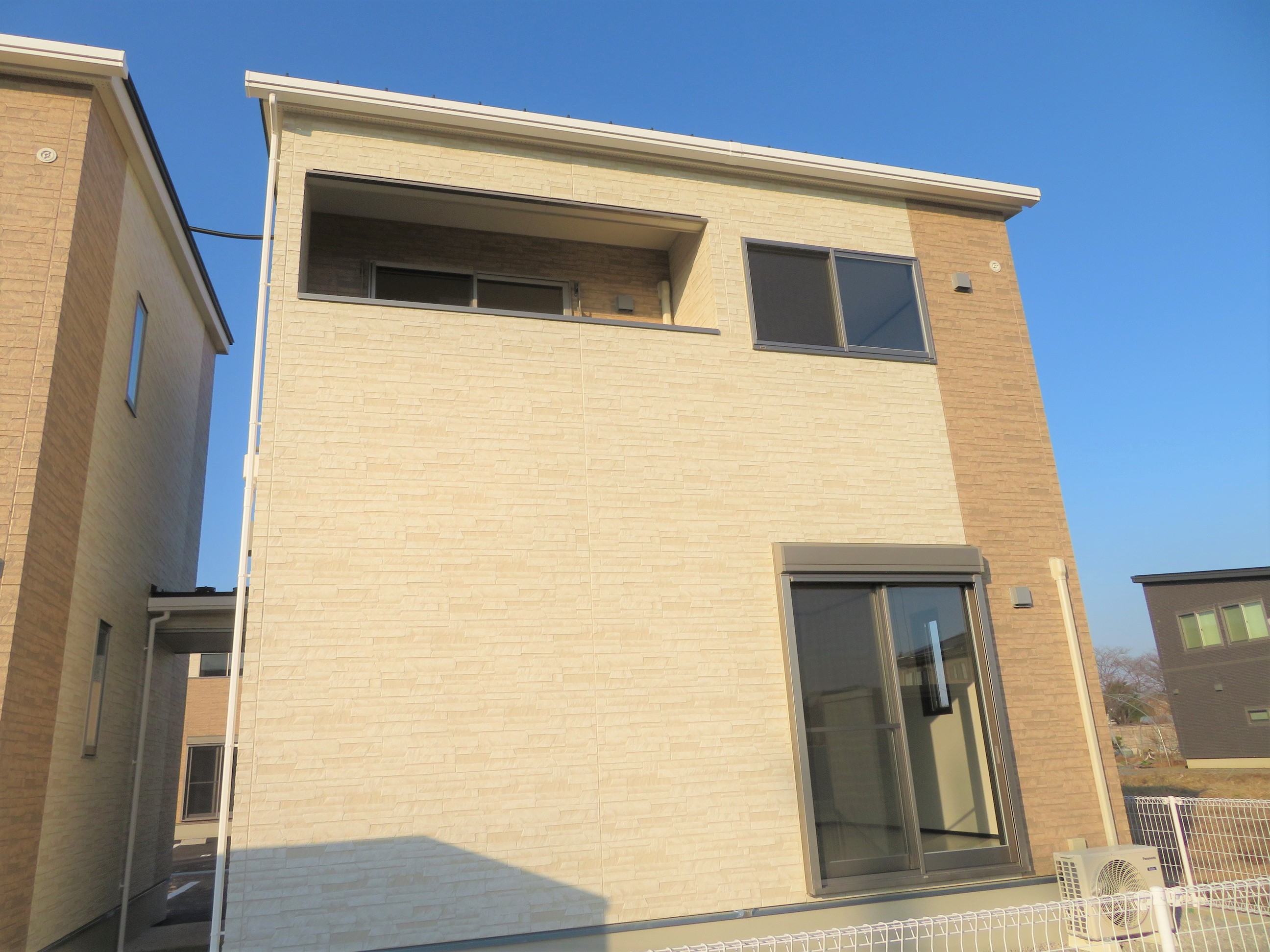 建物外観　築浅戸建物件ですよ！！