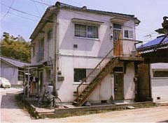 山田アパートの建物外観