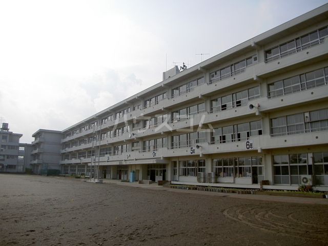 【中根マンションEの小学校】