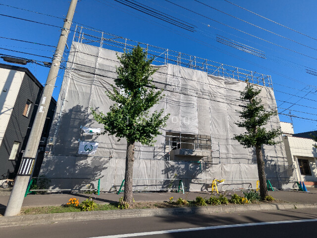 La Douce Vie恵み野駅前 （ラドゥースヴィ）の建物外観