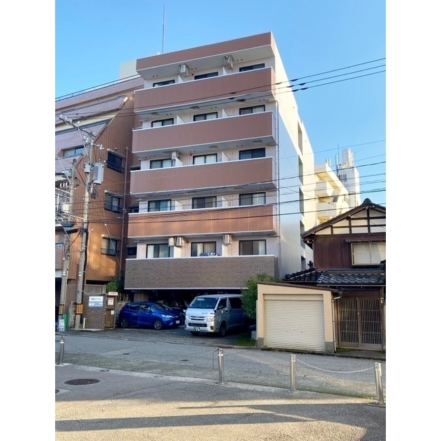 【長町パリエの建物外観】