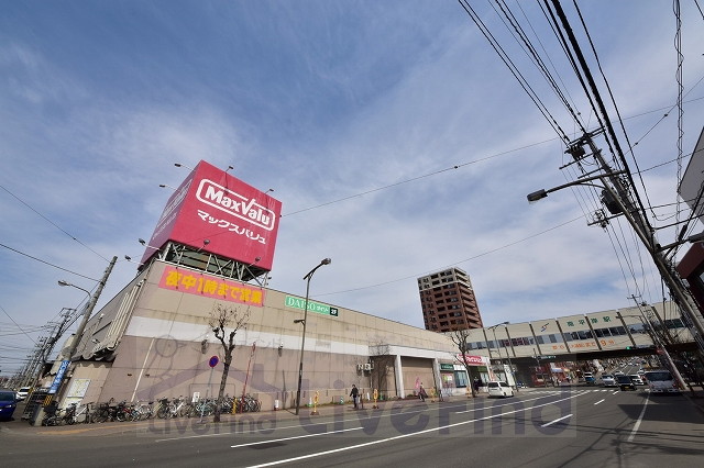 【札幌市南区澄川四条のマンションのショッピングセンター】