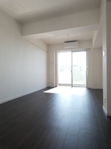 居室・リビング　居間