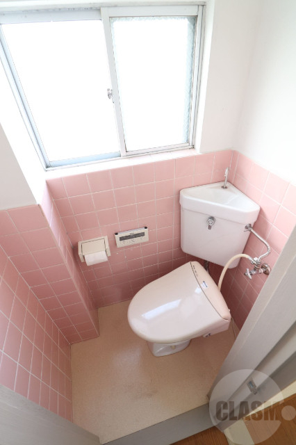 トイレ　シャワー付きトイレ