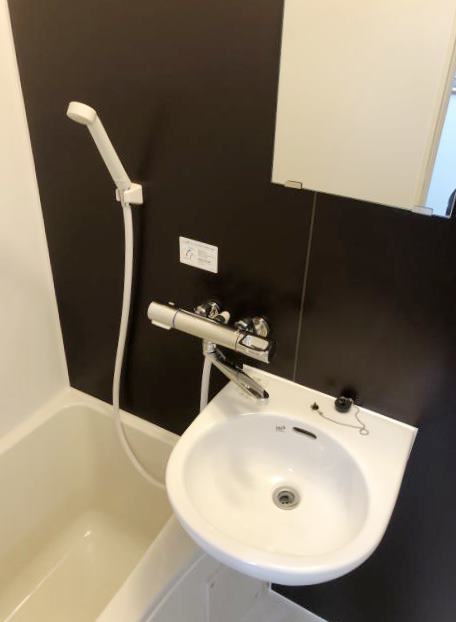 洗面設備　同仕様