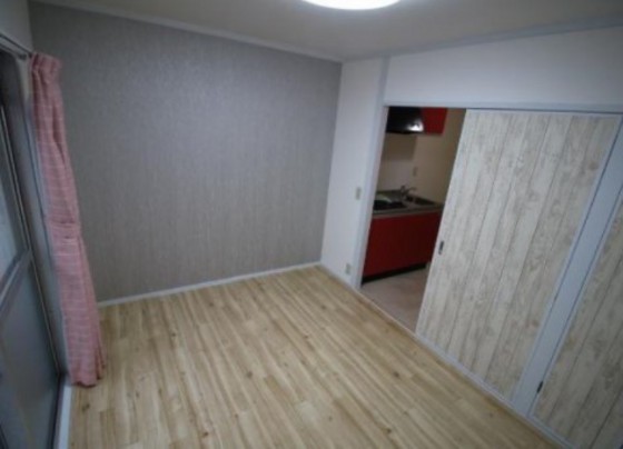 居室・リビング　※他号室の写真です