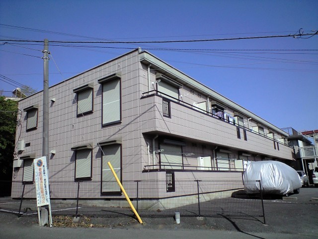建物外観　閑静な住環境に佇む　耐震耐火旭化成ヘーベルメゾン