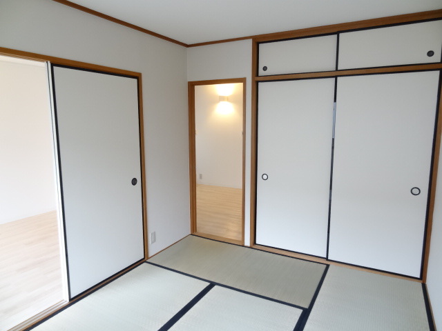 収納　和室と収納の様子です