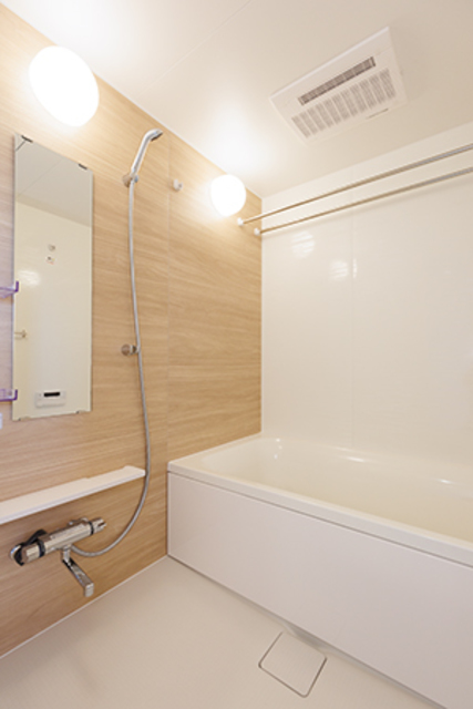 バス・シャワールーム　※写真は同タイプ住戸です。