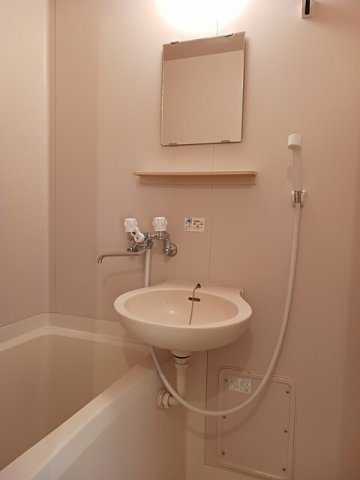 バス・シャワールーム　お風呂です