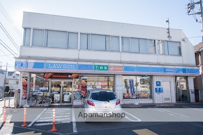 コンビニ　ローソン大田地区事務所（コンビニ）まで107m