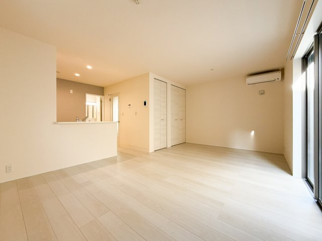 居室・リビング　開放的なリビングです！