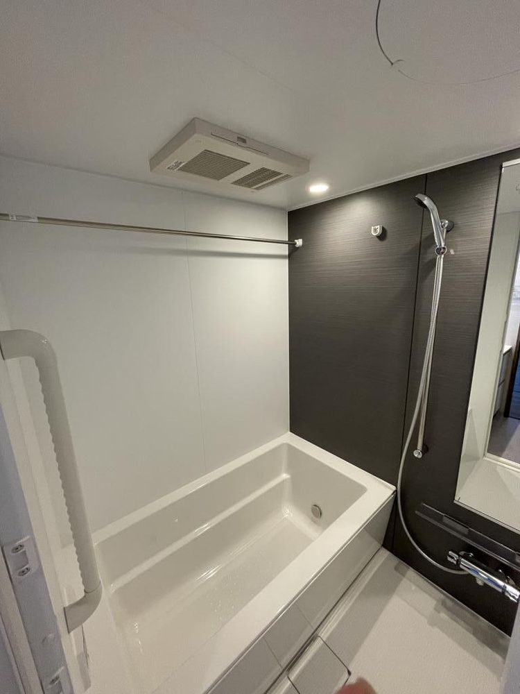 バス・シャワールーム　写真は同タイプ住居です。