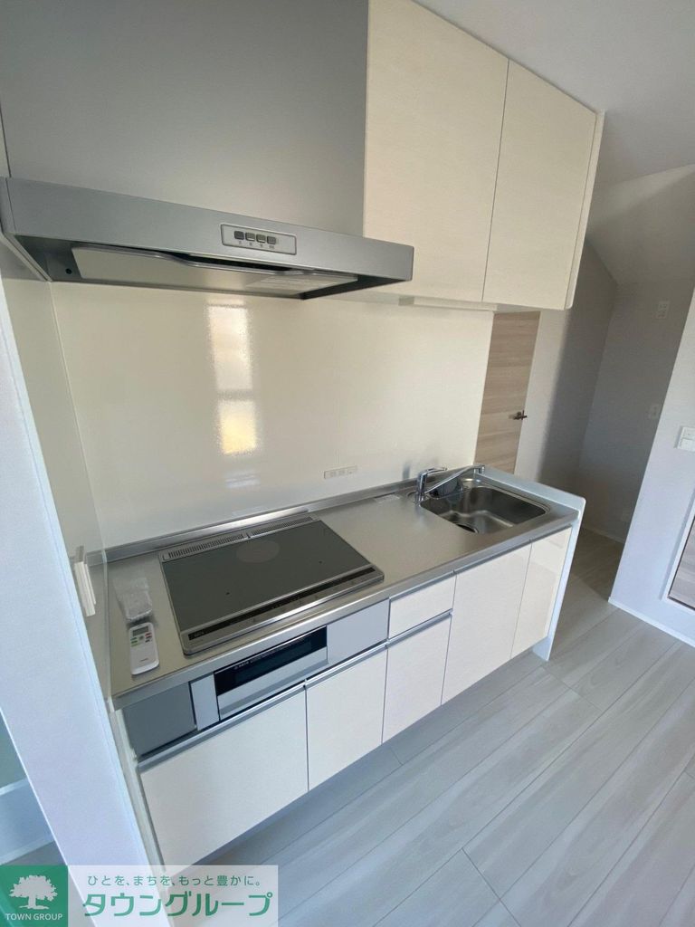 キッチン　玄関