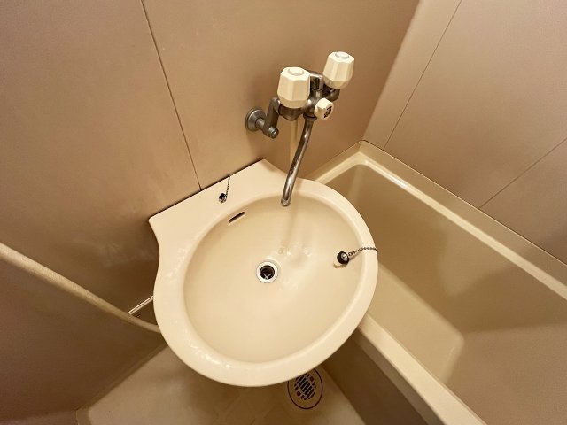 洗面設備　コンパクトで使いやすい洗面所