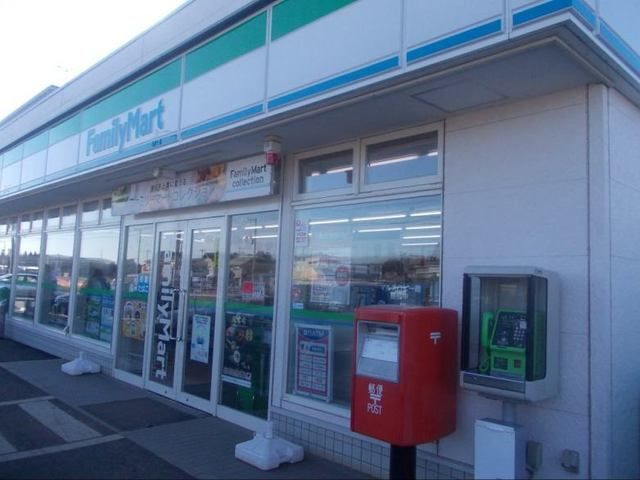 コンビニ　ファミリーマート（コンビニ）まで290m