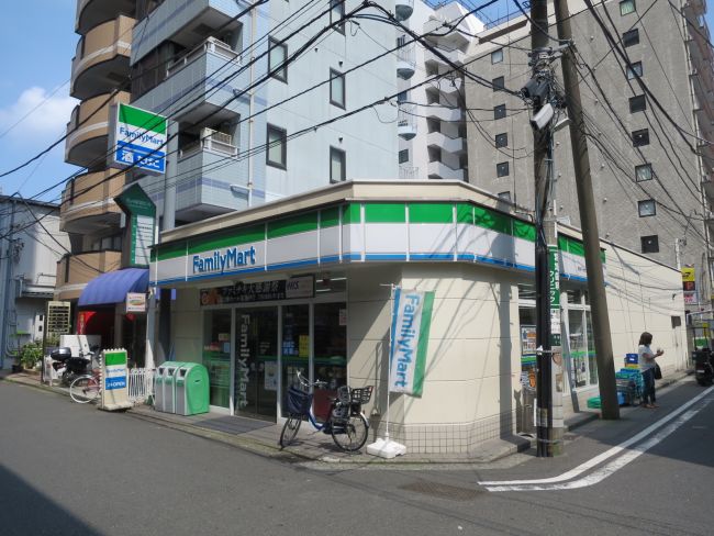コンビニ　ファミリーマート 横浜不老町店（コンビニ）まで54m