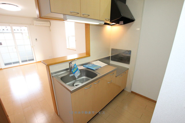 キッチン　お料理しやすいキッチンです サンリットスクエアB棟　103号