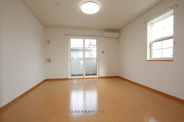 その他部屋・スペース　過ごしやすい室内です サンリットスクエアB棟　103号室　2