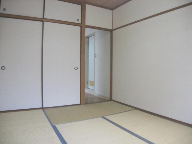 その他　松山市清水町　村上ビル　居室