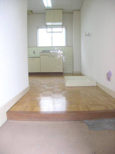 その他　松山市清水町　村上ビル　玄関