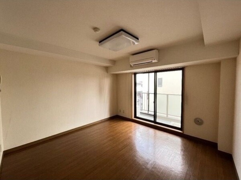 居室・リビング　図面と現状に相違がある場合には現状を優先