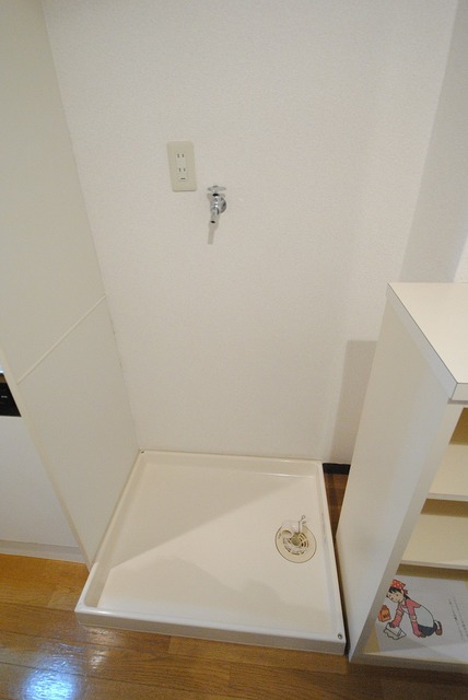 その他　写真は２０３号室（１Ｋタイプ）