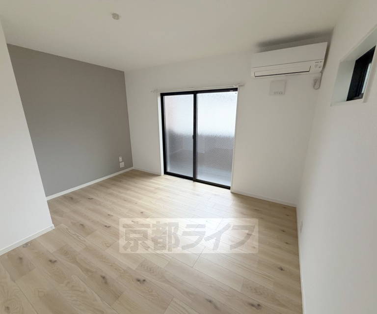 CREA TERRACE椥辻の居間写真