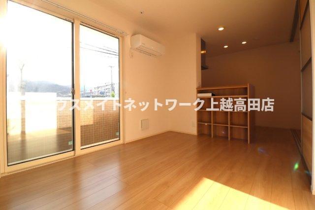 居室・リビング　ＬＤＫ9.9帖