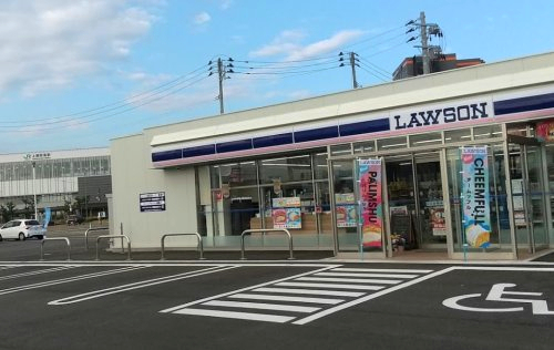 コンビニ　ローソン上越妙高駅前店（上越市大和２丁目）（コンビニ）まで388m