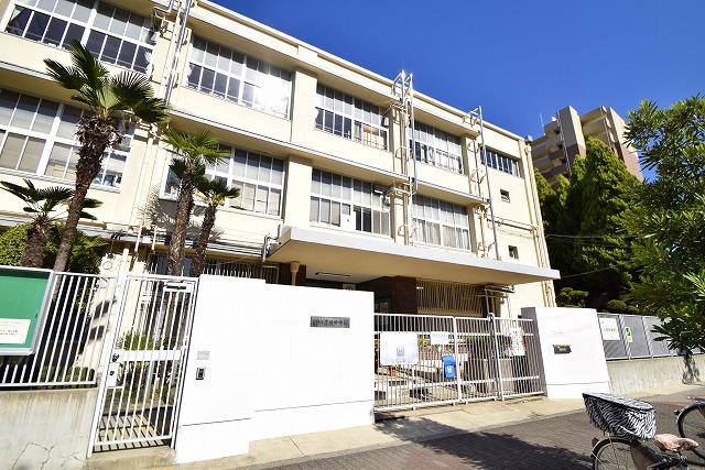 中学校　豊崎中学校（中学校）まで1350m