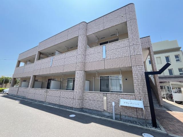 建物外観　外観写真（昼）