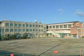 小学校　名古屋市立正色小学校（小学校）まで503m