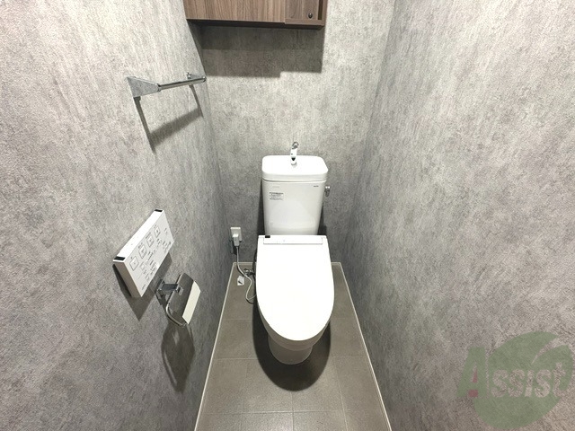 トイレ　トイレは、シャワートイレとなっております。