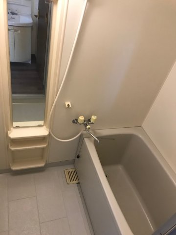 バス・シャワールーム　日々の暮らしに欠かせないお風呂です