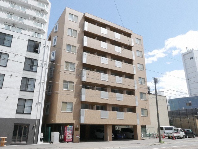北海道札幌市中央区南十一条西６（マンション）の賃貸物件の外観