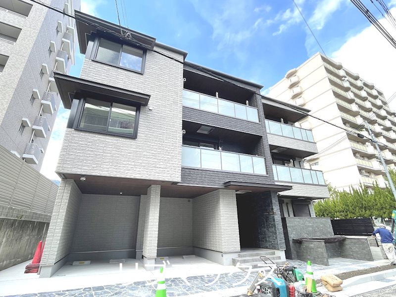 神戸市東灘区本庄町のマンションの建物外観
