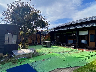 向島町立花貸家の建物外観