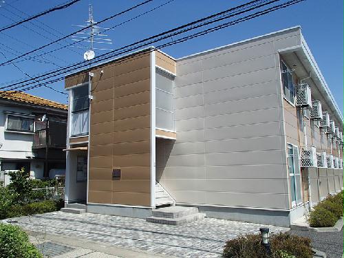 レオパレスえむの建物外観