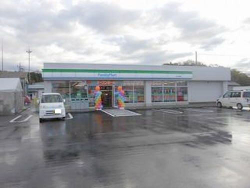 コンビニ　ファミリーマート あわら国影店（コンビニ）まで650m