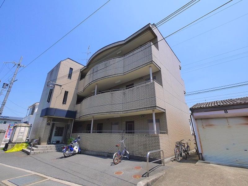 大和郡山市長安寺町のマンションの建物外観