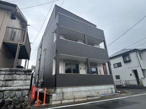 海老名市中野のアパートの建物外観